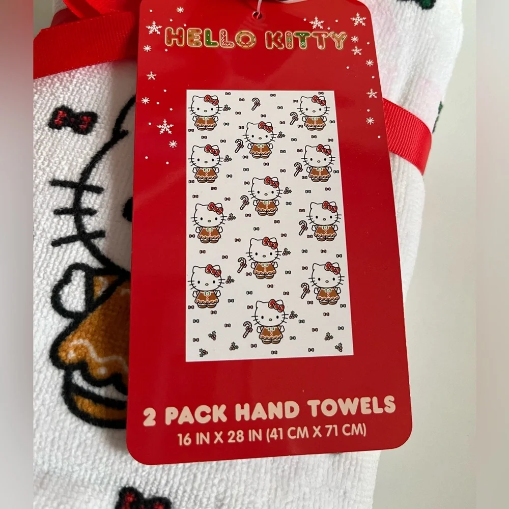 NWT Sanrio Hello Kitty Gingerbread 2 Pack hand towels Christmas Holiday gift set